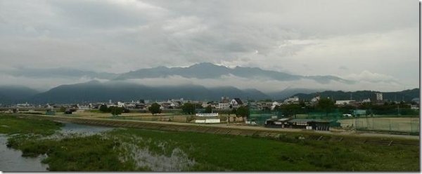 山を観よったんよ。