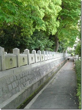 一宮神社への小路