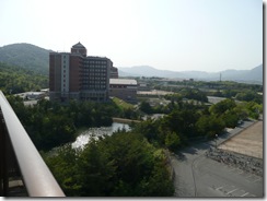 寮より大学を臨む