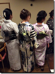 昔の乙女たち 私、左から3人目