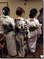 昔の乙女たち 私、左から3人目