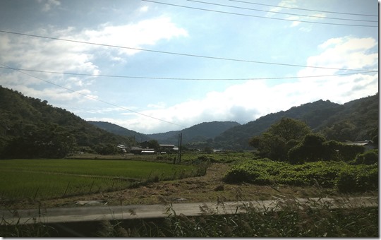 山の谷間 山の谷間